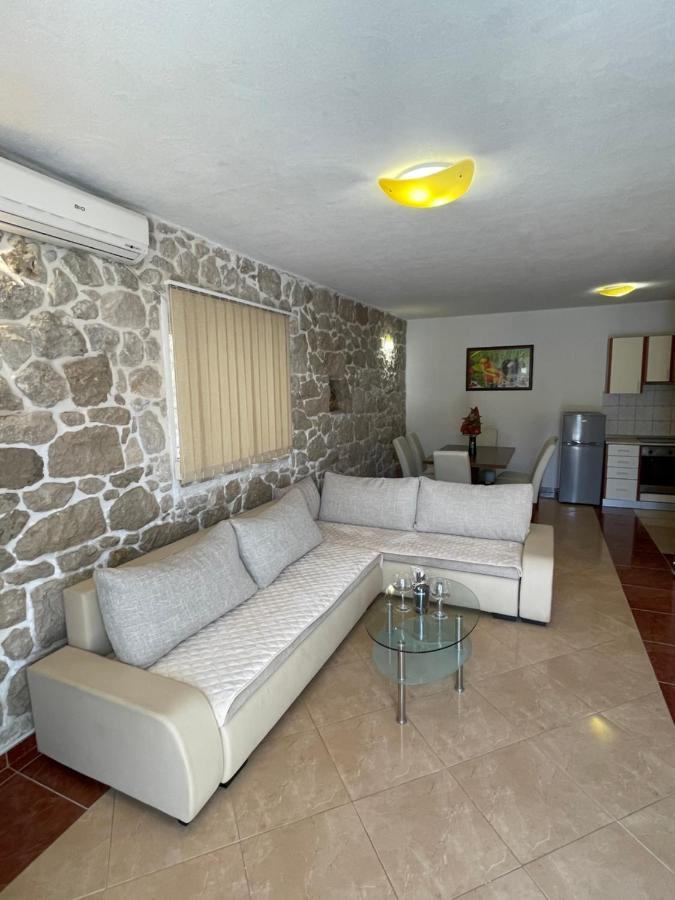 Ivan I Matej Apartments Блаце Екстер'єр фото