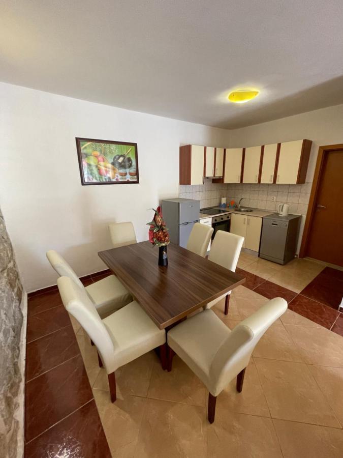 Ivan I Matej Apartments Блаце Екстер'єр фото