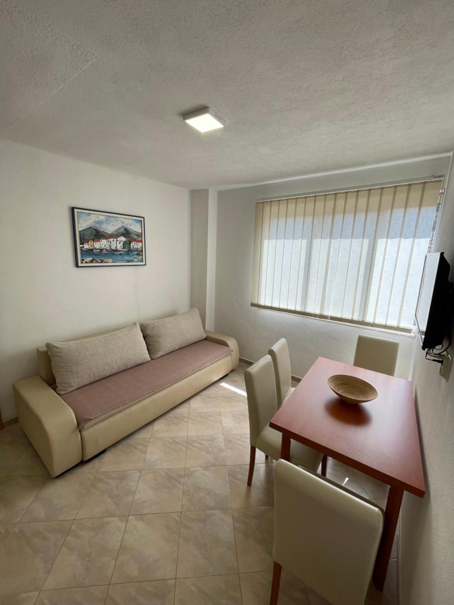 Ivan I Matej Apartments Блаце Екстер'єр фото